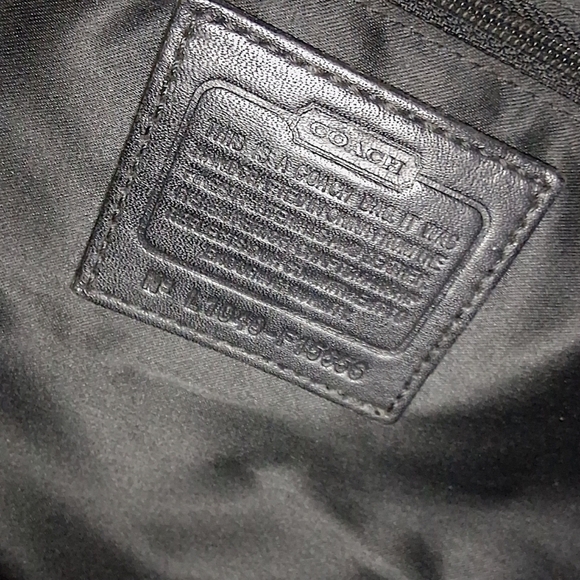 Coach Peyton Graphic Horse & Carriage Black Satchel Bag - Picture 11 of 13